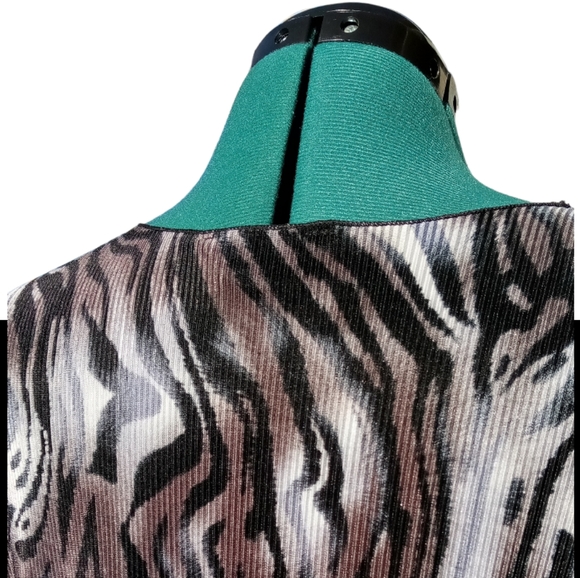 Carolyn Strauss Tiger Print Camisole Black Brown Gray and Tan Tiger Stripe XL - Picture 5 of 12